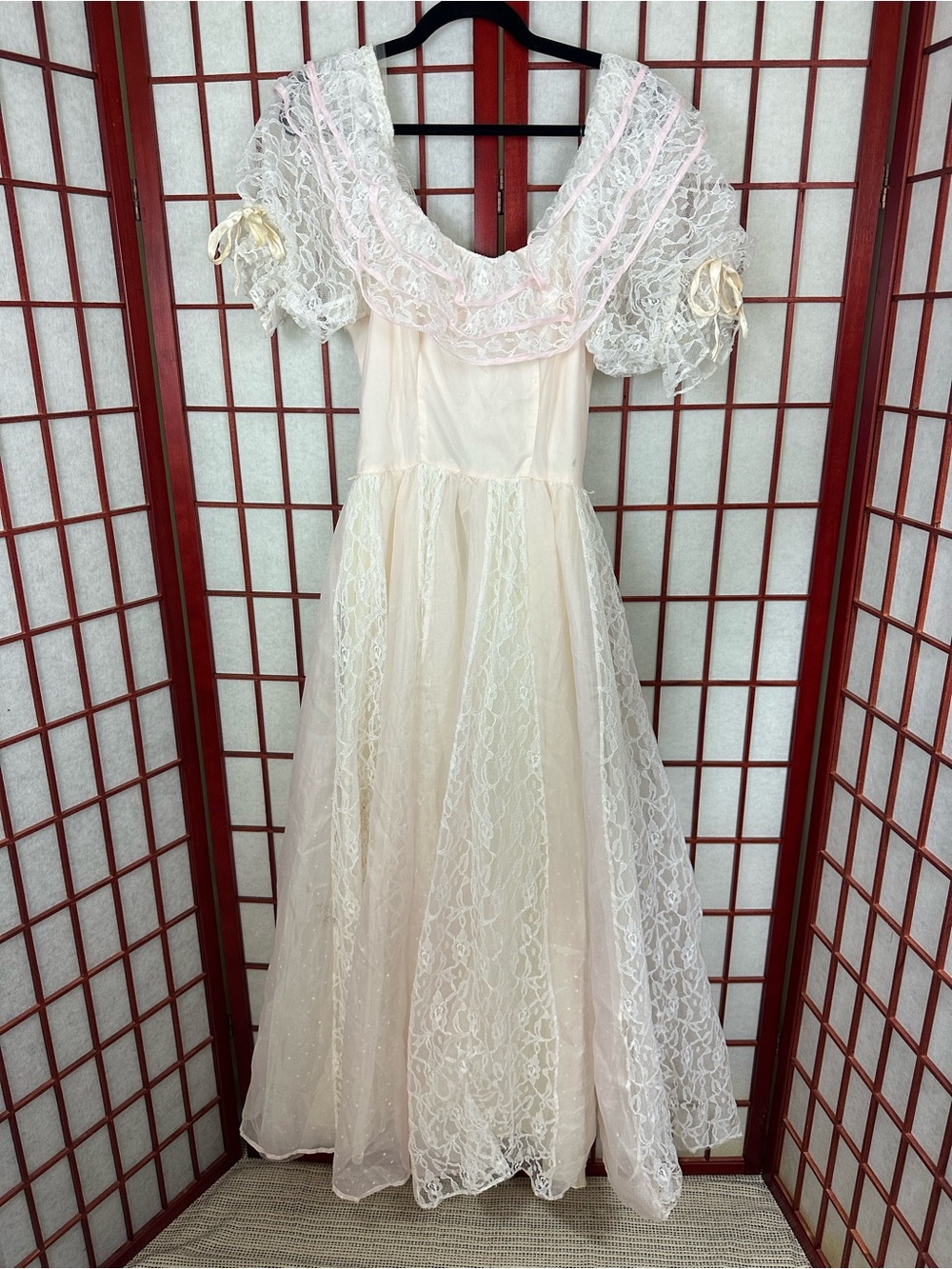 Vintage 70s Romantic Lace Off the Shoulder Pale Pink Formal Gown